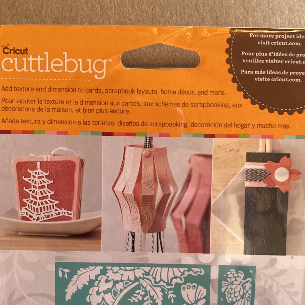 Embossing folders - Picture 6 of 6